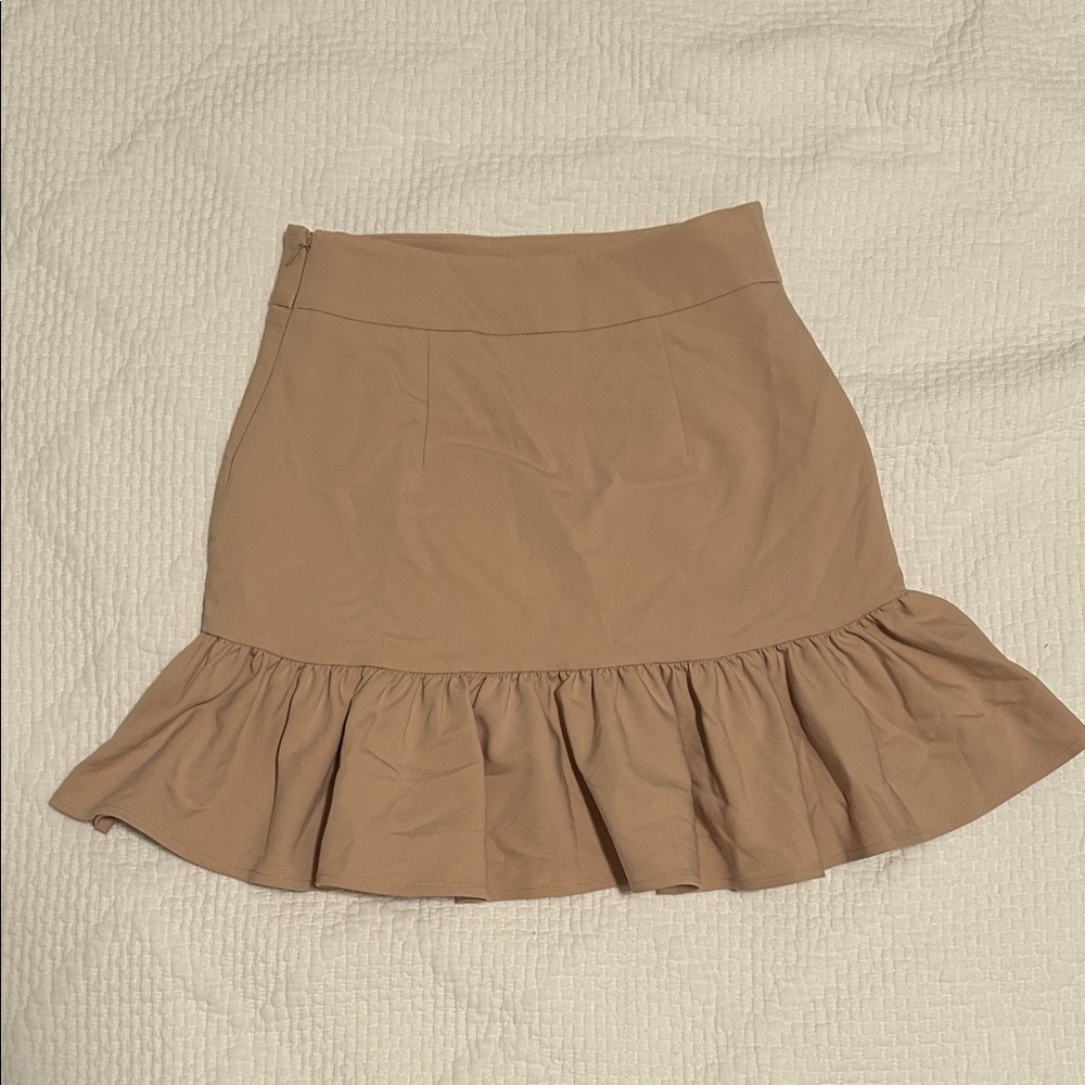 Express Tan Ruffle Skirt - Picture 2 of 2